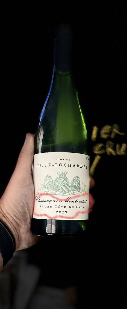 vinoarm57's tweet photo. This wine needs way more time! #verytight #iloveburgundy #needstime @wine1percent @jwalkermobile https://t.co/B91AfVR3jr