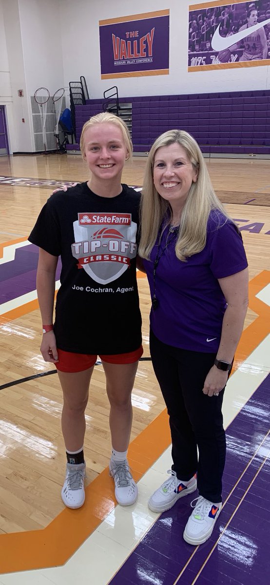 unkraut2024's tweet photo. Thank you for a great experience at camp! I loved every minute of it!! @UEAthletics_WBB @CoachRSW @JasonLitz https://t.co/Lo9g6AVp7O