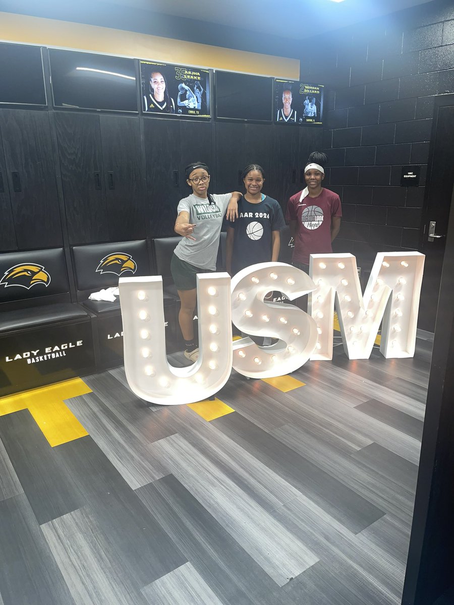 alexis montgomery (@alexismontgom2) on Twitter photo A great experience today at <a href="/SouthernMissWBB/">Southern Miss Women's Basketball</a> camp! a great chance to learn & get better with <a href="/Elois_BigEMoore/">Elois Moore</a> <a href="/Cydneysanders21/">_Cydneysanders2026_</a>! <a href="/patoshajeffery/">Coach Po</a> A great experience today at <a href="/SouthernMissWBB/">Southern Miss Women's Basketball</a> camp! a great chance to learn & get better with <a href="/Elois_BigEMoore/">Elois Moore</a> <a href="/Cydneysanders21/">_Cydneysanders2026_</a>! <a href="/patoshajeffery/">Coach Po</a>