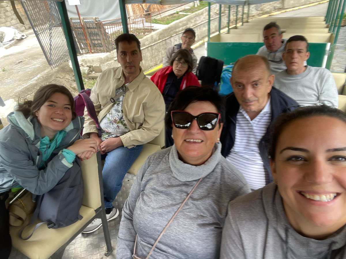 ASAPMEAragon's tweet photo. #DiaDeLaAmistad
Los amigos son imprescindibles  para desarrollar nuestra #SaludMental 😍 
Las numerosas actividades que llevamos a cabo en @ASAPME fomentan relaciones saludables y de compañerismo, aumentado nuestra Red de socialización
#porunaplenasaludmental https://t.co/4Tuf7l0Np4