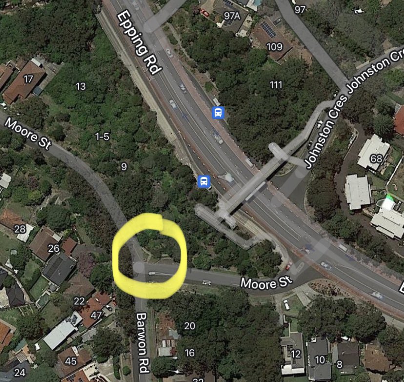 MOORE STREET GATES ARE BACK 

The Moore Street gates had been temporarily removed as part of some works that Sydney Water had been undertaking in the area. 

The gates have now been reinstated and from Tuesday 2 August, they will again be closed between 7am and 9am, Mon to Fri