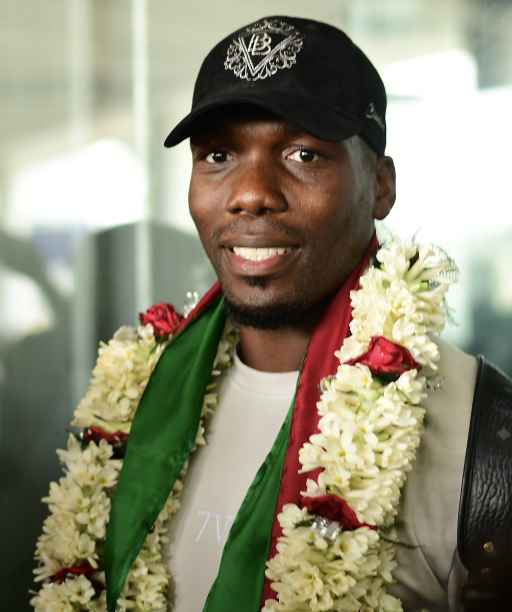 mohunbagansg's tweet photo. Florentin Pogba is here, ladies and gentleman! 🤩🤩

#ATKMohunBagan #JoyMohunBagan #AmraSobujMaroon https://t.co/mhVMJ9QOqa