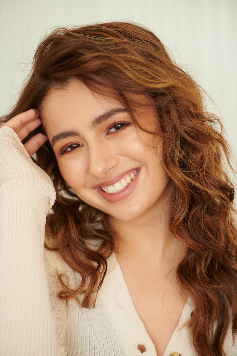auntiepheebs's tweet photo. Smiling is definitely better than frowning 

IWANTASAParaSayo SHANAIA https://t.co/QrV4wld2Y3