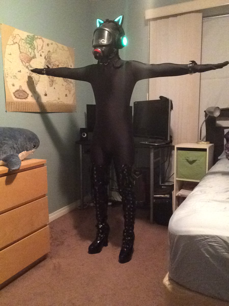 2112 :: 007 :: Beep
2112 :: 100 :: Status :: Online and ready to serve.