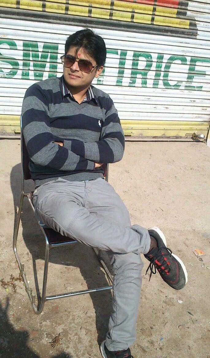 Mohit8376960331's tweet photo. आम आदमी पार्टी @sonisharma1989 @Soni1989sharma भैया जीं जन्मदिन की हार्दिक शुभकामनाएँ 
मोहित मंडलउपाध्यक्ष पालमविधानसभा
@ArvindKejriwal @Palamvidhansabh @raiajay2807 @msisodia @AnkushJ82990114 @DeepakKJain_ @Saurabh_MLAgk @SatyendarJain @Subhash01848925 @nareshsharmaap @ipathak25 https://t.co/Qnq8dYUOik