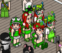 EuPazNaBatata's tweet photo. Show da Demi, com mamãe, papai, a filha interesseira Stitch e Bruno <3
@HbLordh @ArqBlet @OSTITCHHH 
#DemiNoHabblet @HabSeawood  e @BubbleJuiceSW https://t.co/GNA0QQioXV