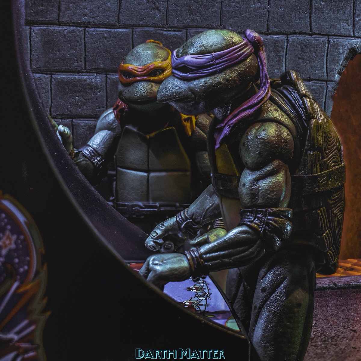 Oh man!!!! Donnie is going for the high score!!!! #teenagemutantninjaturtles #tmnt #necaofficial #neca #necatmnt #arcade #toyphotography #toypics