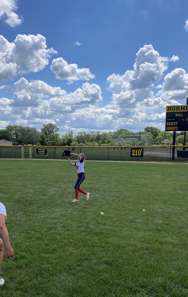 Coach_SFuller's tweet photo. Some of these show how difficult my throws were to catch π π€ππ
#futureisbright #mtb #teamfirstalways https://t.co/4tpBARaCsB