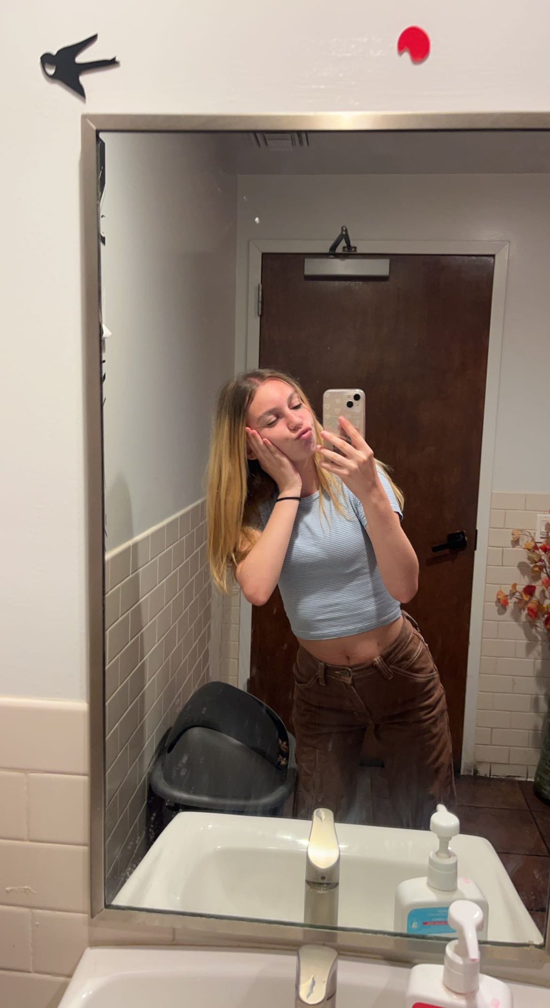 KAYLIN on Twitter: "i’m burnt https://t.co/9Ny7uQdGh4" / Twitter