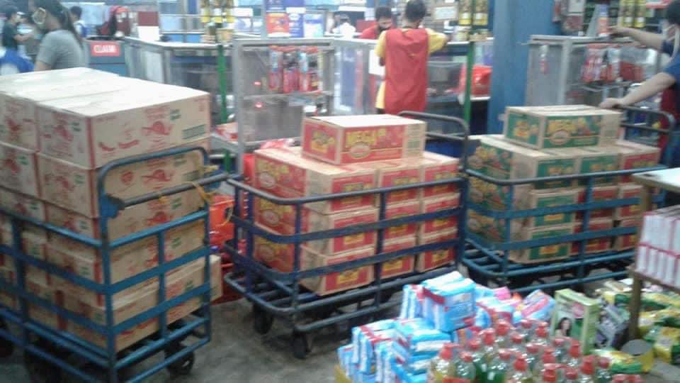 MSMDwin's tweet photo. Ito n po ang pa ayuda s mga kbbayan ntin s abra. Pa wait n lng po mga bes mahina kalaban. https://t.co/zHF78r3ACm