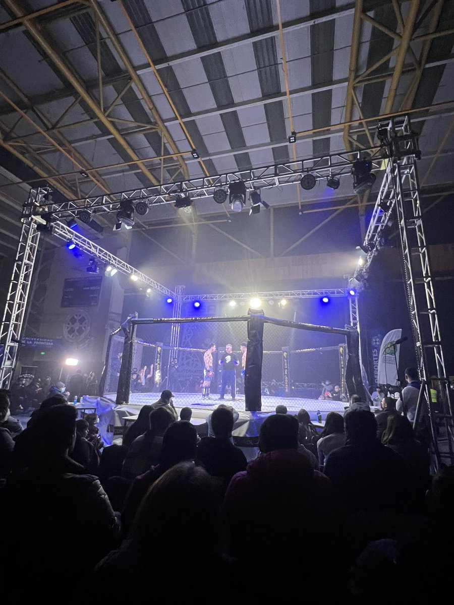 gerancid's tweet photo. @gastonreyno desde Temuco Chile Ligadecombate https://t.co/FrSioUPVJt