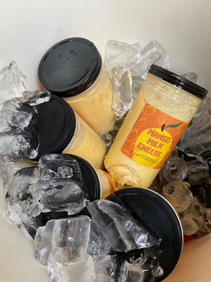PRE-ORDER MANGO MILK CHEESE. 
RM10/bottle(min 2)
Delivery area : Ampang, Wangsa Maju, Gombak, Keramat, Setapak, Kg Baru, Tasik Permaisuri, KL area (selain dari ini sila enquiry)
Delivery date : 5/8/22
Time : 12pm-8pm
Del charge : rm2-10

To order wa.me/60179170619