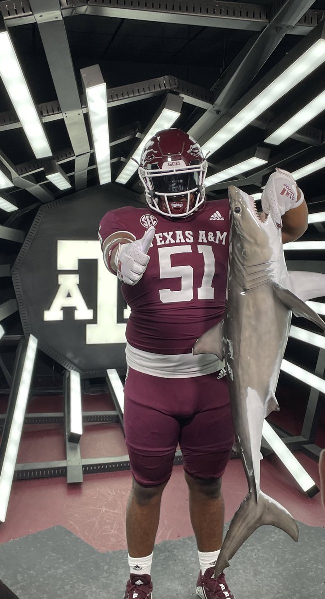 DanielCruz_51's tweet image. Thank you so much @LouieAddazio and @gray_reed77 for having me today it was a blast hanging out with Coaches and players can’t wait to come back to Aggieland and spend more time with y’all #GigEm