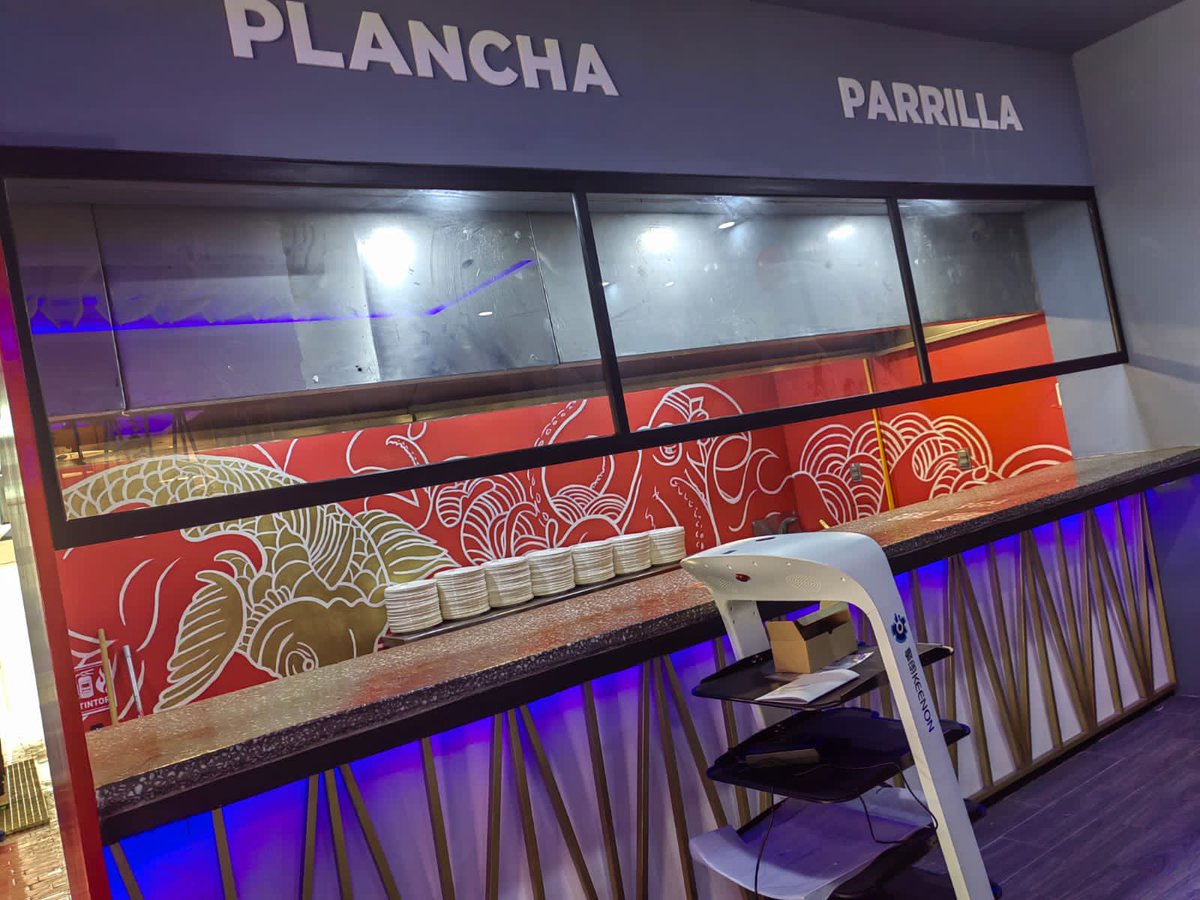 lucyguillenRP's tweet photo. Este sábado 6 de agosto abre sus puertas un innovador concepto de comida buffet combinada con alta tecnología, es el ultimo proyecto de esta cadena de restaurantes con su más reciente sucursal se ubica en Madrid, España, un universo de sabores e innovación.
 
#HelloWok https://t.co/3NW4SkSz1u