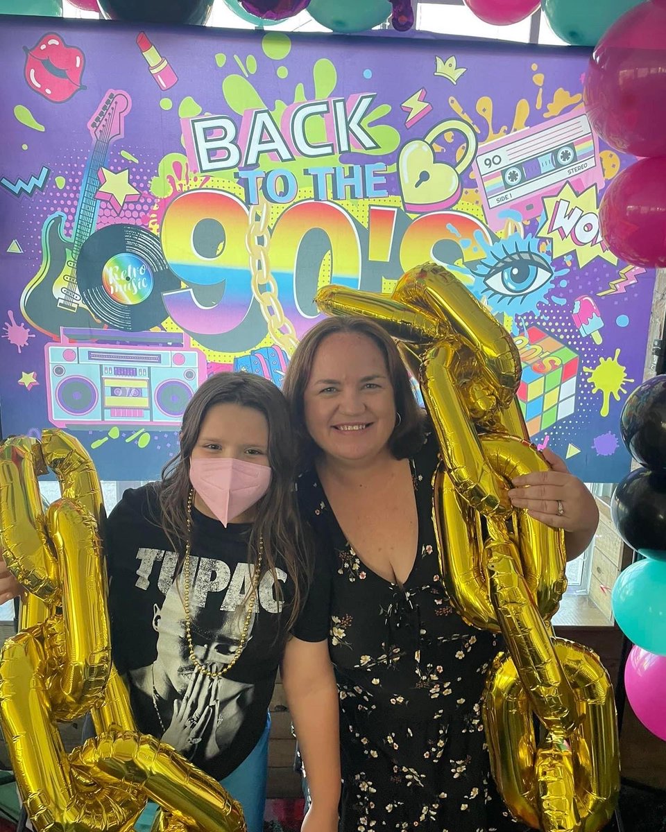 EDunne4Schools's tweet photo. Sup, home skillets? Our 90s party last night was da bomb!
Thank you REC225 and Jamie for having us! It was all that and a bag of chips, aiight?
#TeamDunne https://t.co/WU6DTfY543