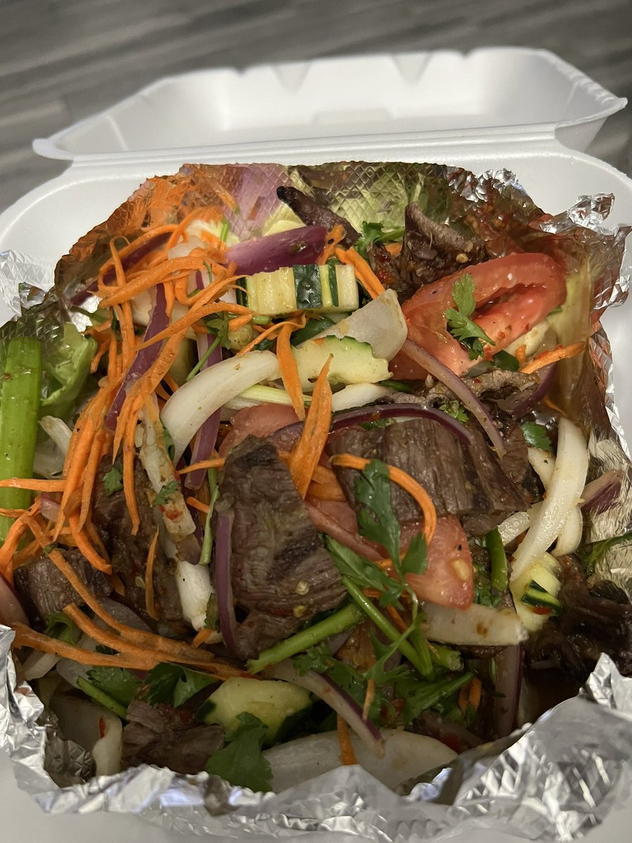 Tha3rdi's tweet image. #ThaiBeefSalad #fatboyproblems #eastvegas