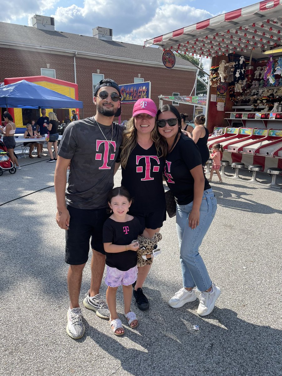 KingaKwit (@kingaty21) on Twitter photo Another successful <a href="/PierogiFest/">Pierogi Festยฎ</a> with <a href="/TMobile/">T-Mobile</a> ๐๐ผ Multiple stores coming together to make it happen! We appreciate yโall ๐ <a href="/SmartChoiceMo1/">Smart Choice Mobile</a> Another successful <a href="/PierogiFest/">Pierogi Festยฎ</a> with <a href="/TMobile/">T-Mobile</a> ๐๐ผ Multiple stores coming together to make it happen! We appreciate yโall ๐ <a href="/SmartChoiceMo1/">Smart Choice Mobile</a>