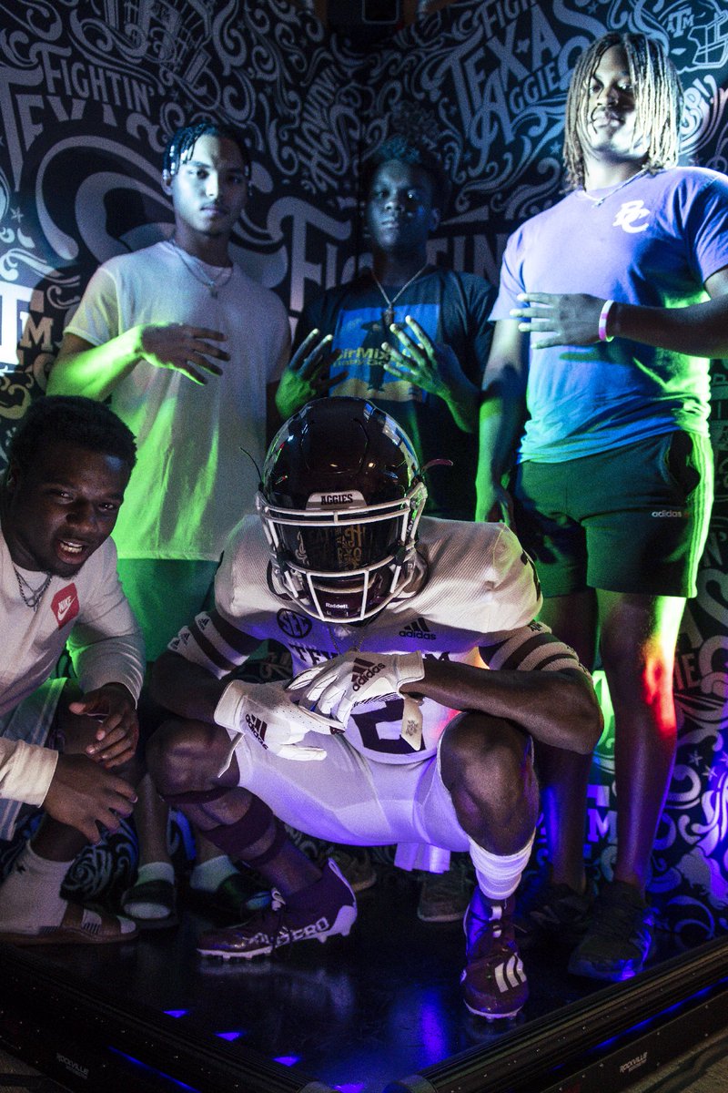 king_brooks25's tweet image. The gang felt at home and so do I‼️It’s official👍🏾💞