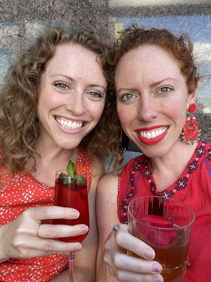brittsmithindy's tweet photo. I’m beginning to think the Cannonball Lounge at @HotelIndy is one of my new favorite spots in Indy. The rooftop bar delivers the instant feeling of vacation ☀️ 🍹  #loveindy https://t.co/fMtdKX5bjI