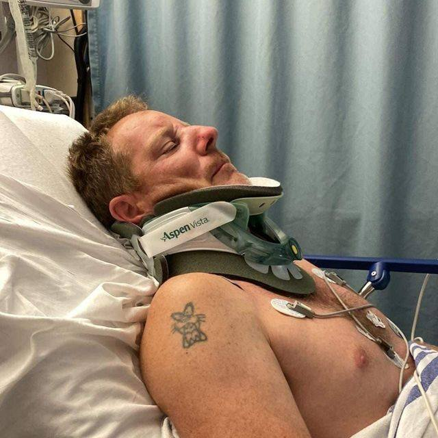 ml56's tweet image. Premier Higgs has intervened in the case of John Barnet, by calling the new head of Horizon. Barnet is now being rushed to the SJRH by ambulance. He had been discharged from the DECH ER "with a broken neck, broken sternum, broken nose, &amp;amp; numbness in his left arm and fingers."