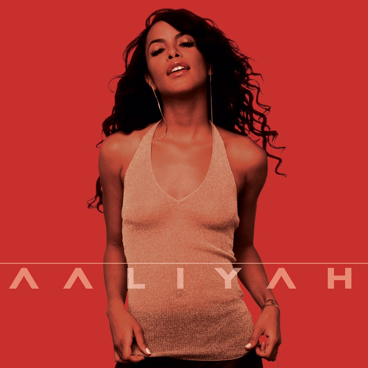 PortalAaliyahBr's tweet photo. A revista PopMatters publicou uma matéria sobre o grandioso legado do álbum ‘Aaliyah’. ✨

— “O efeito borboleta cultural do álbum ainda é sentido hoje. O LP mudou o R&amp;B, rompendo com as canções de amor brilhantes e melancólicas, indo em direção a algo mais ousado e futurista”. https://t.co/dyn9UsJG8w