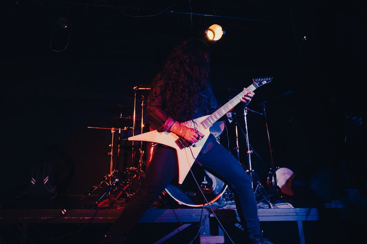 DeathSentence5's tweet photo. ¡Hey Deathmaniacs! 

En esta Oportunidad les queremos compartir  este enorme registro a cargo de Dar photography de la tremenda presentación que tuvimos el pasado 16 de Julio en el ¡Hunger for Death! Lanzamiento Nuevo Álbum de The Scum - The Hunger 👿

Ph: Dar photography https://t.co/yyh5N5T8iN