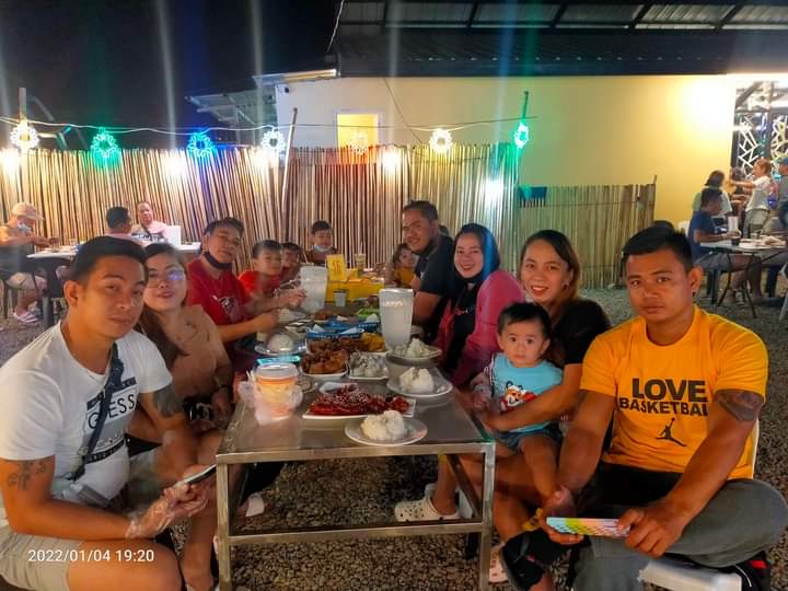 LMenazir's tweet photo. Family is love.
My everything ❤️ https://t.co/Hnxtei8GpT