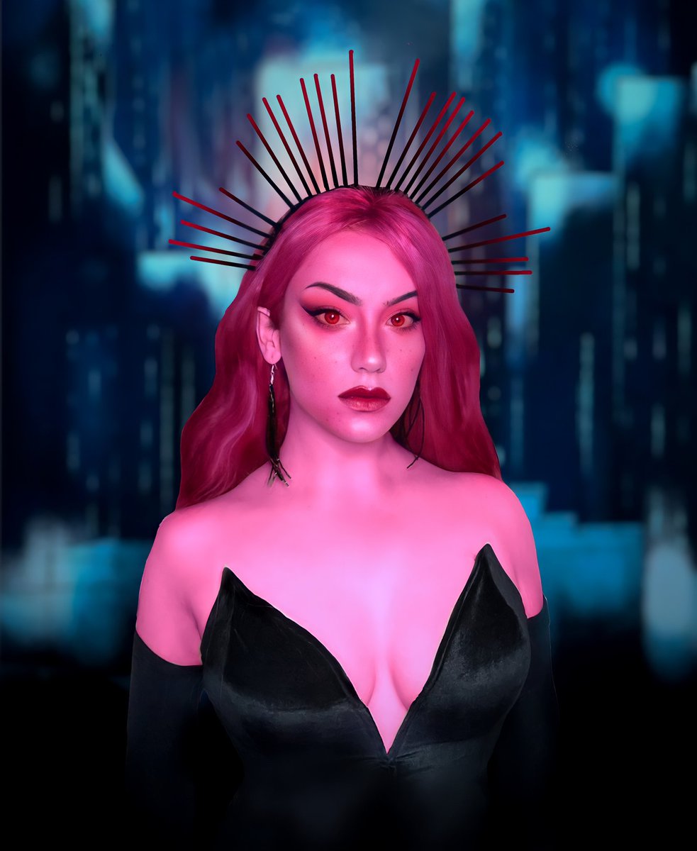 SaatuCosplay's tweet image. THE QUEEN HAS ARRIVED

Words cannot express how hyped I was for this chapter- so have TWO posts ✨

Lore Olympus belongs to @used_bandaid 
#loreolympus #loreolympuspersephone
#dreadqueen #persephone #webtoon