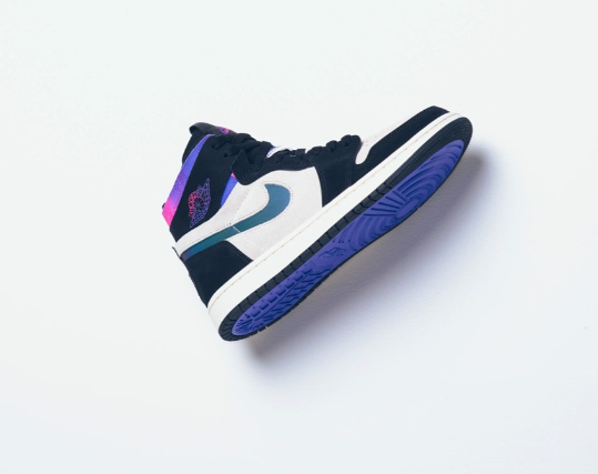 TheClosetInc's tweet photo. 🔥DM PURCHASE RAFFLE!!🔥

On Now!!😎

Men's Air Jordan 1 Zoom Cmfrt x Paris Saint-Germain👍

$190

DM Size &amp; Email 📬

Must Share, RT or Story This Post 🙏

Must Follow &amp; Have Account On Website! Link In Bio👆

Winners Notified Aug 2nd 🏆

More 🔥🔥
https://t.co/227jsESDWi https://t.co/nLBNkFdDQp