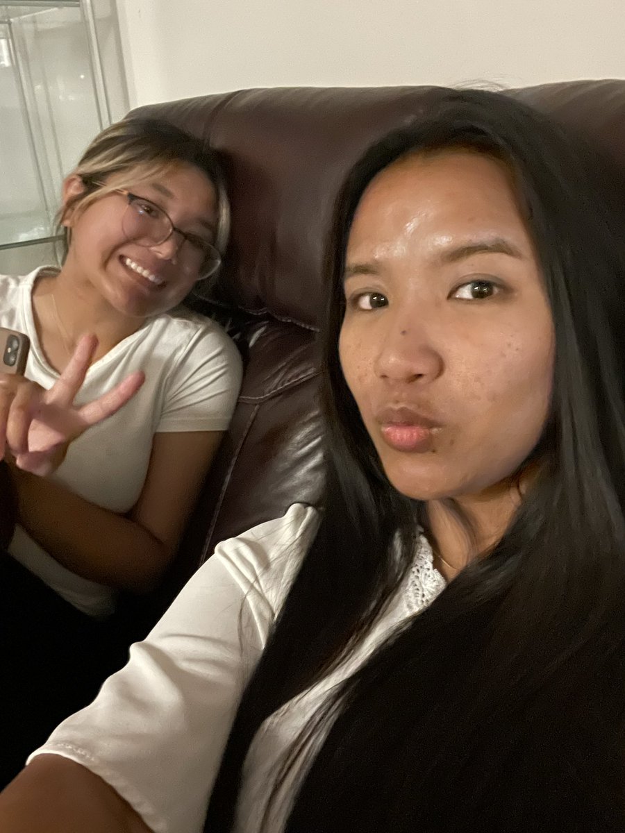 chrixxtin's tweet photo. bardagulan with frands #hacked #TweetOfTheDay #nottin #finallyhome #whatalongday #haggard #otwhome #laughable #letchrisellead #letjanelladecide #gtgownerisback https://t.co/TUfayIDs7o