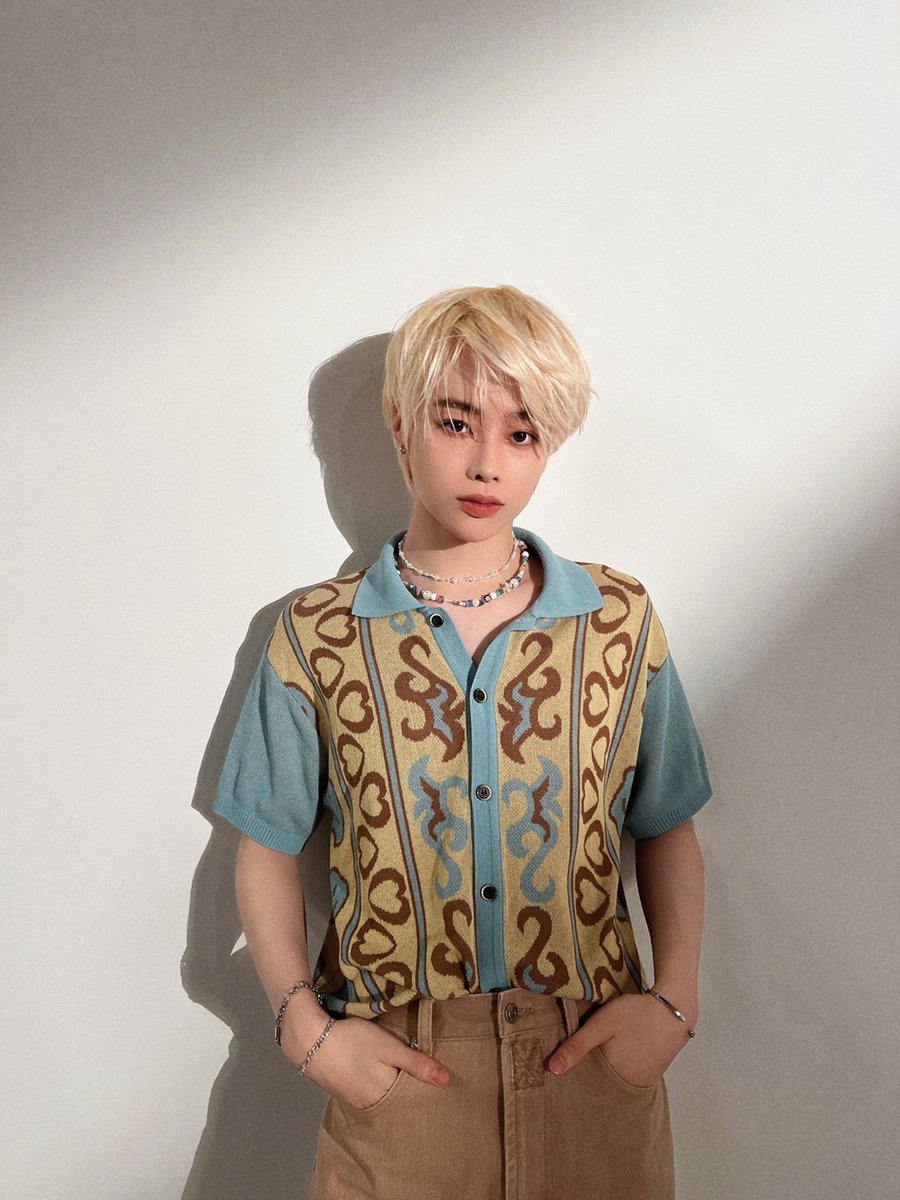 TPSTLATAM's tweet image. #HANBIN Ha alcanzado los 800,000 seguidores en su cuenta de Twitter (@HANBIN_twt_)

#한빈 #TEMPEST
#템페스트 #템페스트_한빈
@TPST_twt @TPST__official