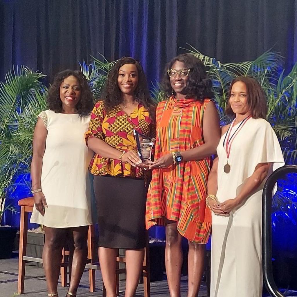 BluffCityMed's tweet photo. @BluffCityMed was recognized  as the Small Local Society of the Year at the @NationalMedAssn Annual Convention and Scientific Assembly! We are so excited receive this award for the work we’ve been doing locally and nationally to improve health disparities! https://t.co/Hkij9MYD9j