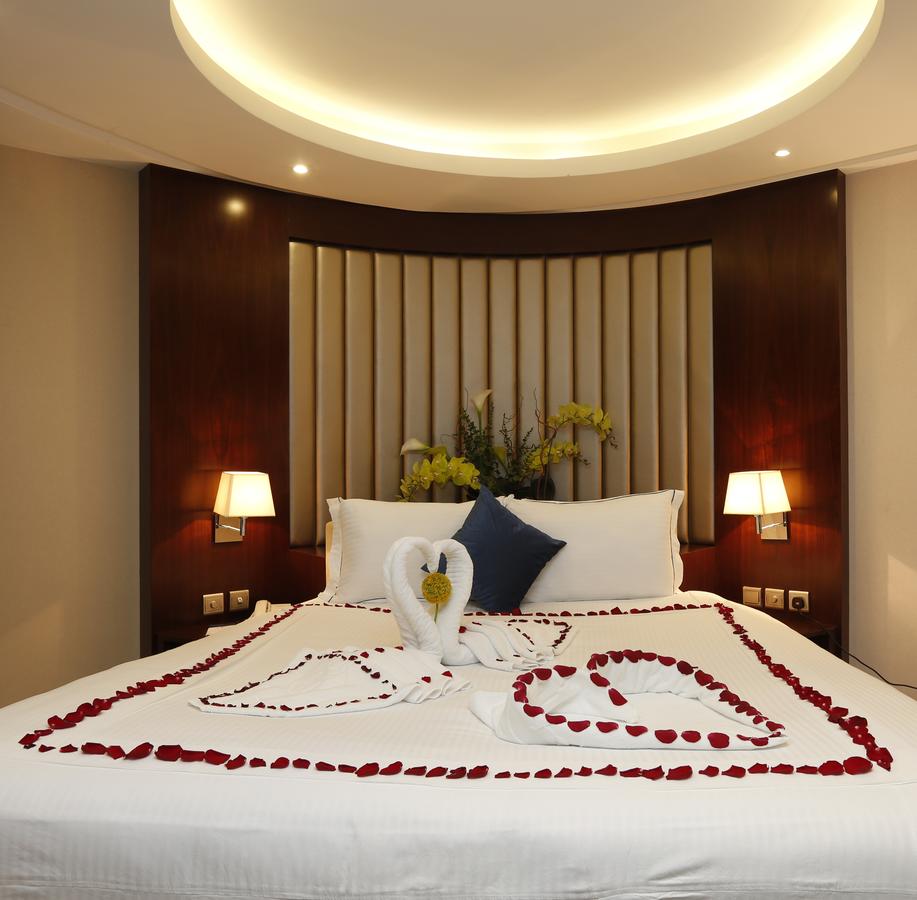 INTOURHOTEL's tweet photo. هل اقترب موعد #زفافك ؟

#فندق #انتور جازان يمنحك " ليلة عمر " أسطورية  وبأسعار تنافسية لتحظي بالفخامة التي تحلم بها .. 

للحجز و للاستفسار ☎️ : 

0590274806
0173288885 https://t.co/ADob6D3zsc