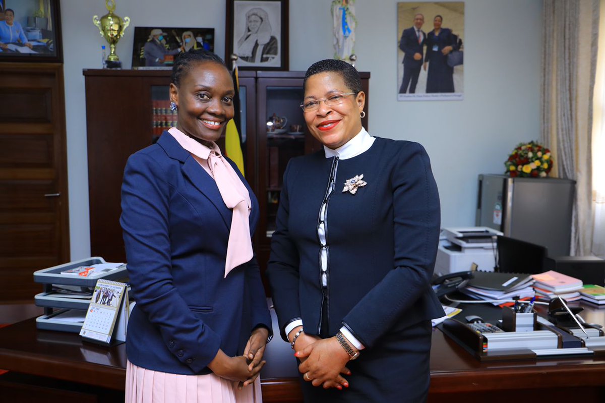 The new CEO of Uganda airlines Jennifer Bamuturaki called on me this morning to brief me on the status of the National carrier. We exchanged ideas on how we can collectively transform Uganda Airlines into a profitable venture that will benefit taxpayers.