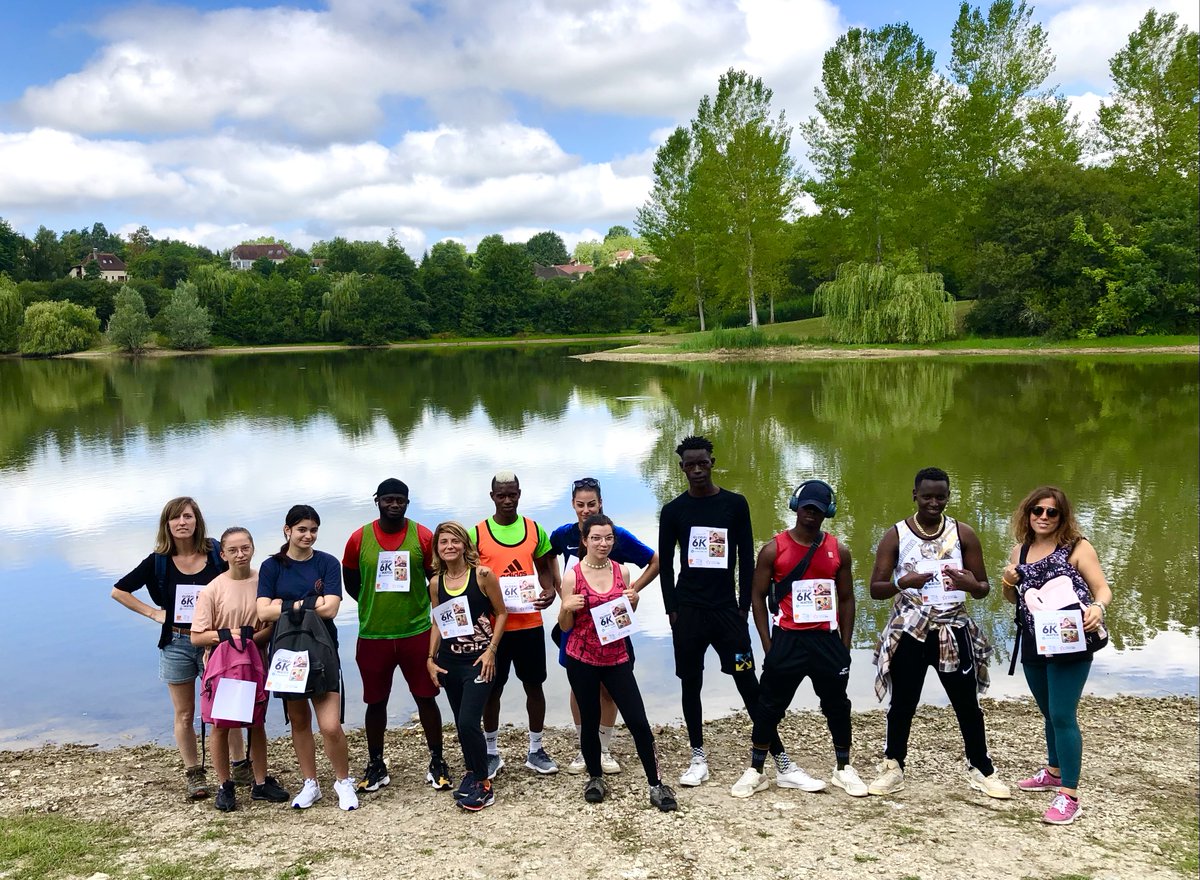 L’E2C 64 a de nouveau participé à la « Marche pour l’eau » initiative de l’association Vision du Monde et soutenue par la Fondation Groupe EDF. Cette année, 12 jeunes ont mouillé le maillot pour l'accès à l'eau potable du village de Loma Verde en Colombie ! #MarchePourLeau