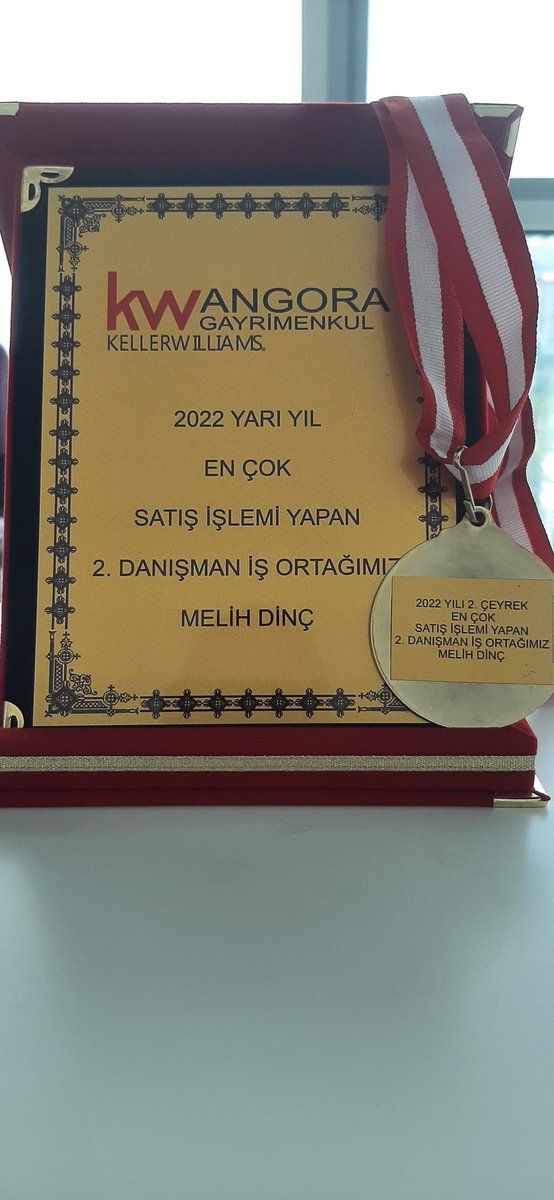 Her şeye rağmen durmadan... 2. Çeyrek ve Yarıyıl EN ÇOK SATIŞ YAPAN kategorisindeki derecelerim .  
#emlak #gayrimenkul #arsa #gayrimenkuldanışmanı #yatırım #satilik #emlakçı #satılıkdaire #kiralıkdaire #emlakdanışmanlığı #çankaya #çayyolu #yaşamkent #eryaman #kwgp