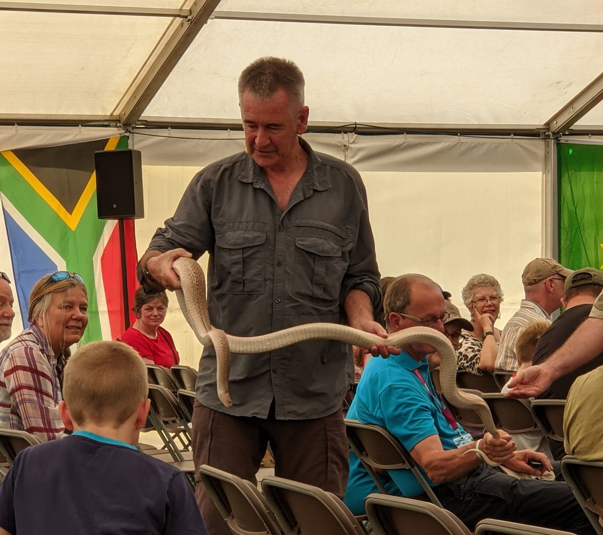 crystaltipps22's tweet photo. An amazing weekend volunteering at Global Birfair. https://t.co/hxAm8iZhAy