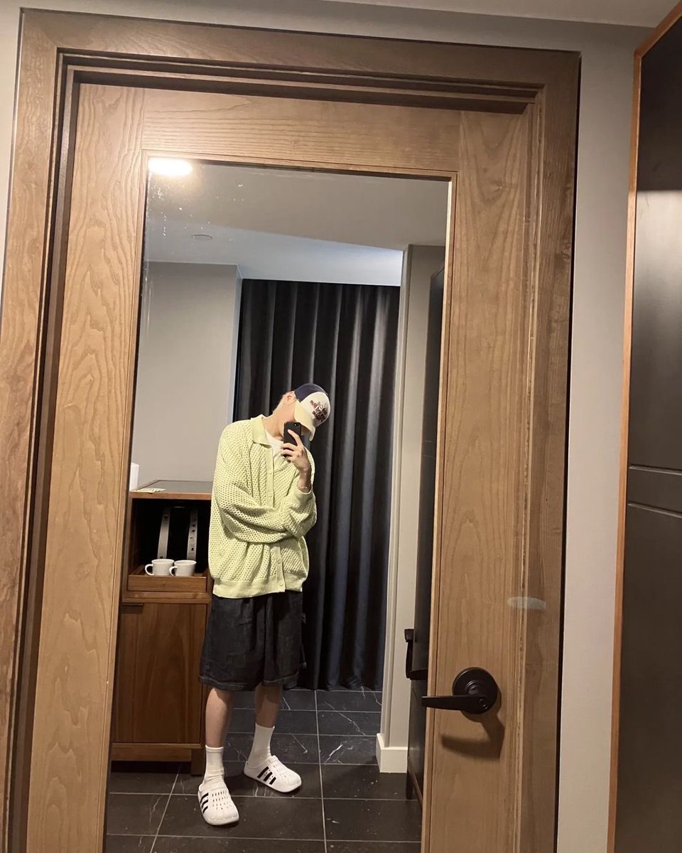 JEONGINFRANCE's tweet photo. INSTA - 220719
Je veux manger du menthe-choco
#StrayKidsย #STAY #OOYD #INstagram #๐ฆ
๐ https://t.co/WAZpwnRBu1
via realstraykids
#Chanie | JEONGINFRANCE
@Stray_Kids #์์ด์ #I_N #ใขใคใจใณ https://t.co/NXPdU7VN1D