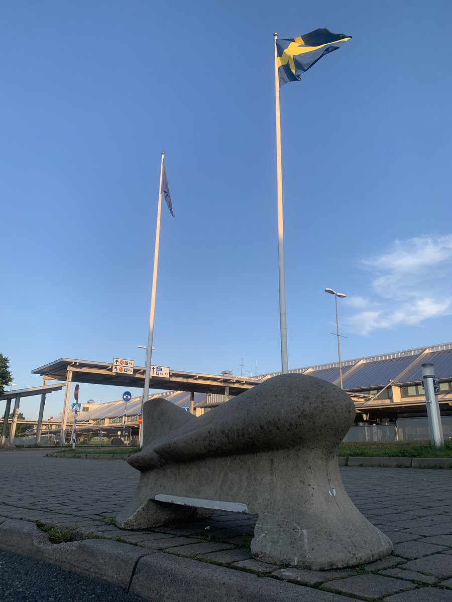 janepottie's tweet photo. Hey @WorldBollard - We’re stranded in the land of beautiful people, great singers and cute bollards… 

Any help spreading word to get a squad of @scottish_o’s junior athletes in Gothenburg home to Edinburgh after a cancelled @Ryanair @askryanair @RyanairPress flight would be 👍🏻 https://t.co/liauo7vlkK