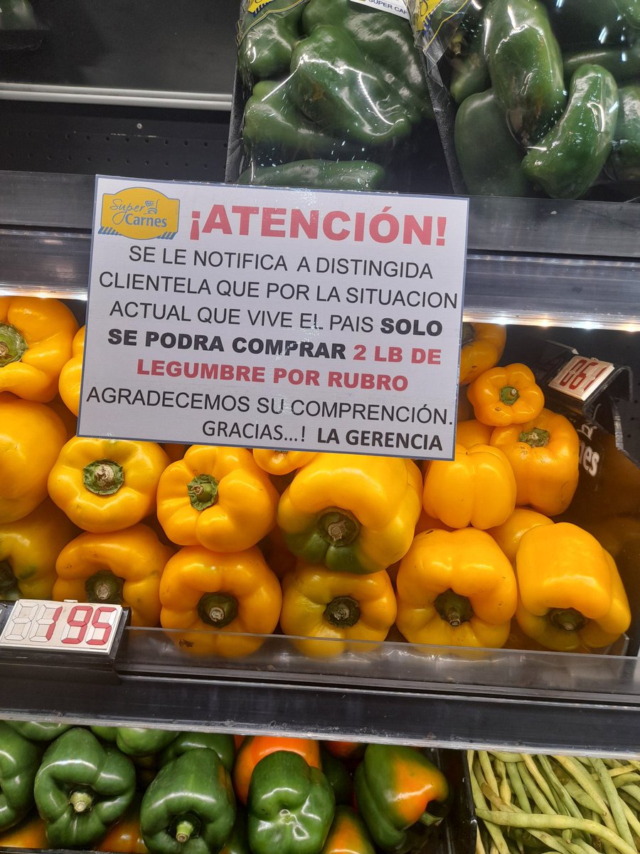 alejandraoraa's tweet photo. Visto en un supermercado en Panamá https://t.co/9QFZnvruc1