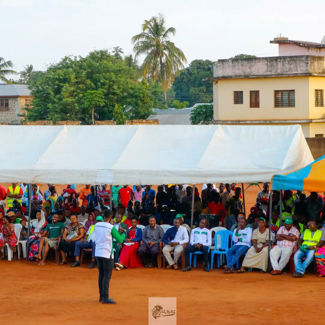 hon_almas's tweet photo. Together with mtepeni and shimo la tewa MCAs Ford kenya leadership {kilifi south asp}we pitched tents at majengo kanamai ground to campaign.The great people of mtepeni ward have decided ,the future is green.Kilifi south has always stood free by the just and progressive leadership https://t.co/406gtDfEkX