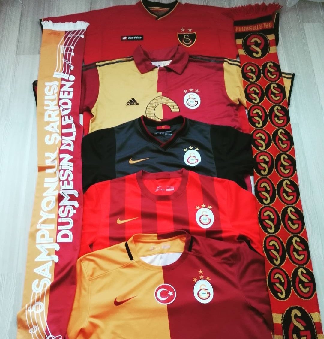 keechi's tweet photo. @ParcalaAslanim Lotto 2 yıldız forma... https://t.co/AeHlvXIXar