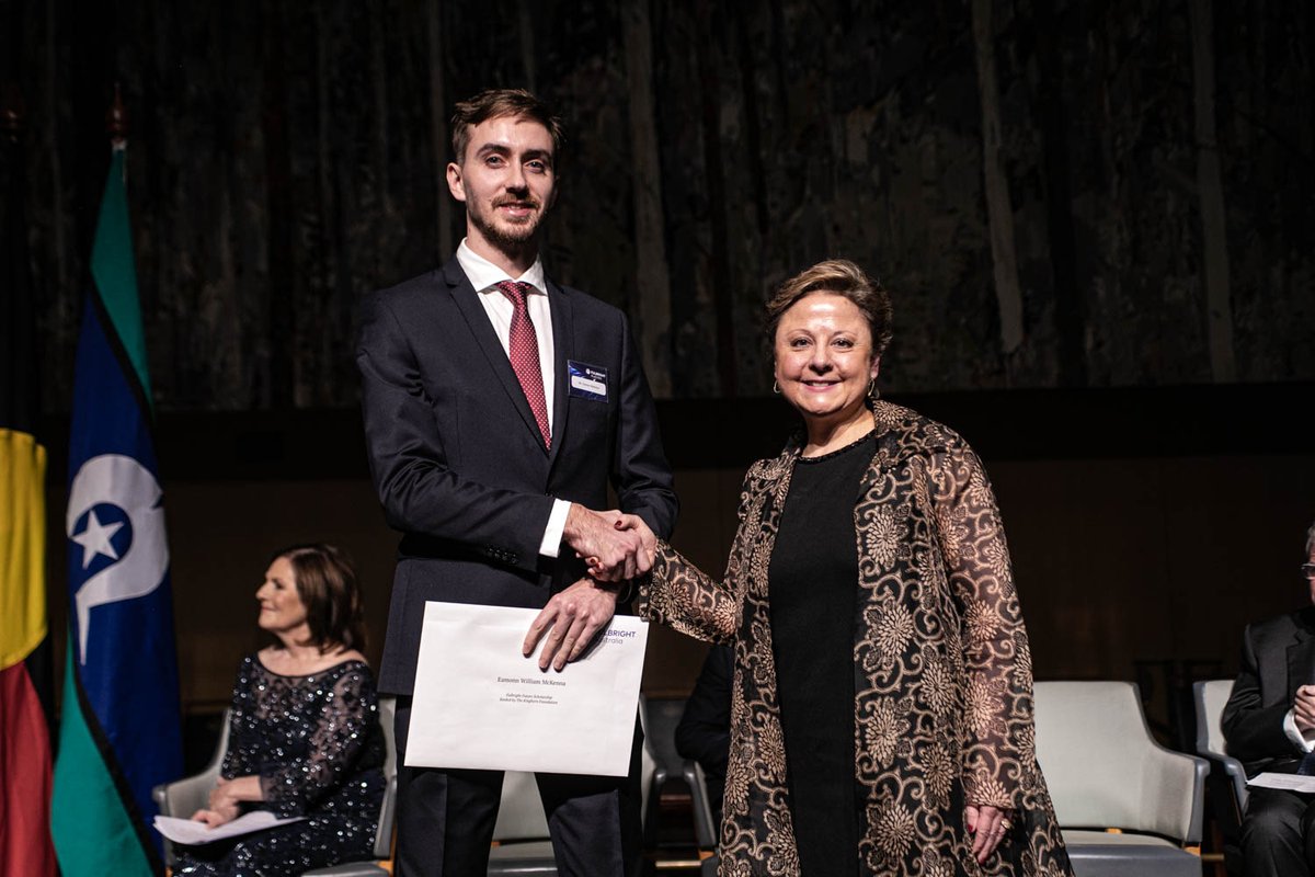 hey_eamonn's tweet photo. Some cracking 📸's from the 2022 Fulbright Gala Presentation Dinner that are too cool not to share 😎 
Thanks again @FulbrightAUS for having us 🇦🇺🇺🇸 @QUT @TRI_info @USConGenSydney @Aust_Parliament @MetSthHealth @UofAZSurgery #fulbright https://t.co/Bc7dghrsbO