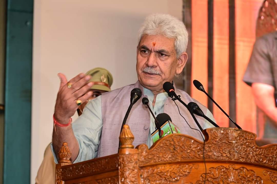 WahidBinSalam1's tweet photo. LG Manoj Sinha inaugurated a two-day multi-stakeholder convention today on holistic agriculture in Srinagar. The historic conference seeks to build innovative structures for holistic development of Agri&amp; allied sector in J&amp;K with the help of renowned Scientists &amp; Policy planners. https://t.co/lrVAeI8OZF