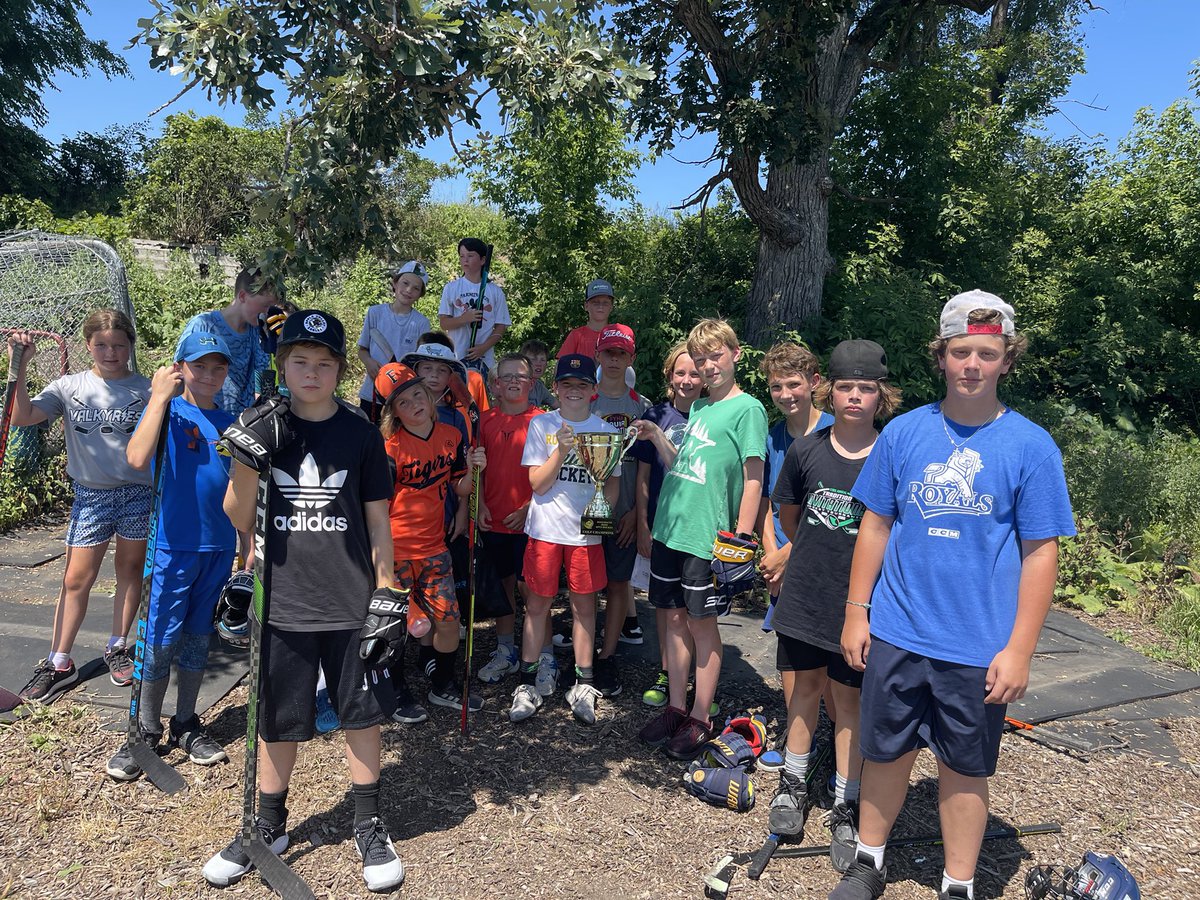Hung out at Peewee camp today with a group of Boys getting better…. Farewell tour is in full swing!  Thanks for letting me visit <a href="/LeeGorenHockey/">Lee Goren Hockey and Coaching</a>  #golfchampion