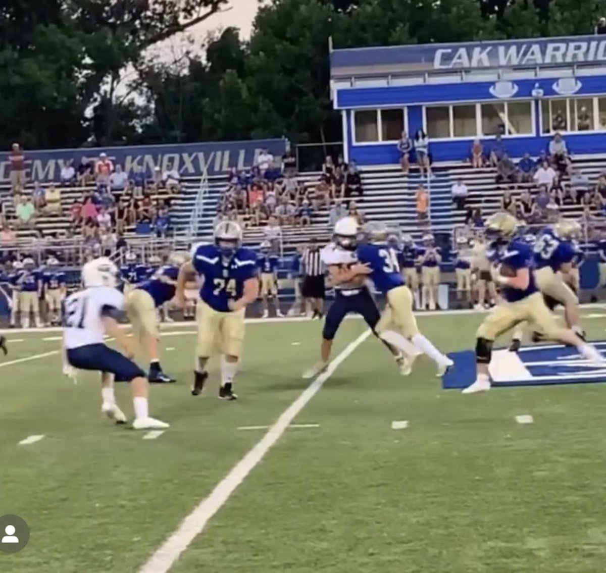 Cole34Scraggs's tweet photo. Teach me how to duggie??? No sir teach me how to be a leader!!! ✝️ 👑👆 2022 #football season bout to start up 💪🏼 #8thgrade season #putonme #work lesssss Geaux!!! https://t.co/qIzQpbUrPU