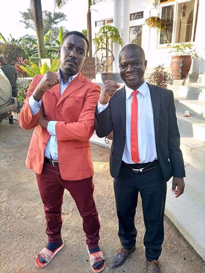 EvelyneLubango's tweet photo. Free our mps and all political prisoners. Today ssegirinya and Allan will appear again in court hope this time will have no excuse leave our people they have no crime. KUNGA UGANDA KUNGA
#kungaluukadistrictkunga 
#WeAreRemovingADictator 
#TheRevolutionWontBeTelevised https://t.co/iUHYzjnPfK