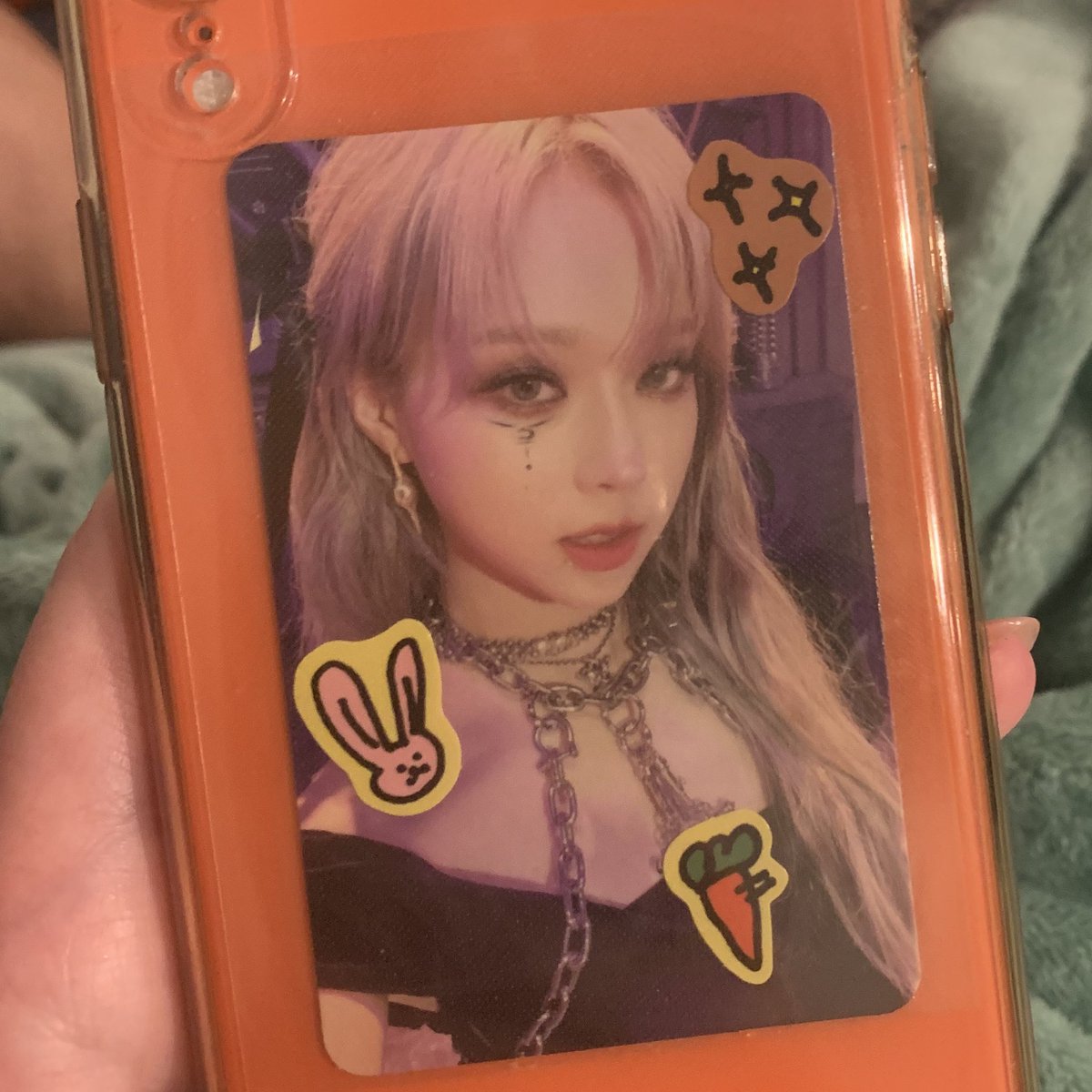 vessence tweet media