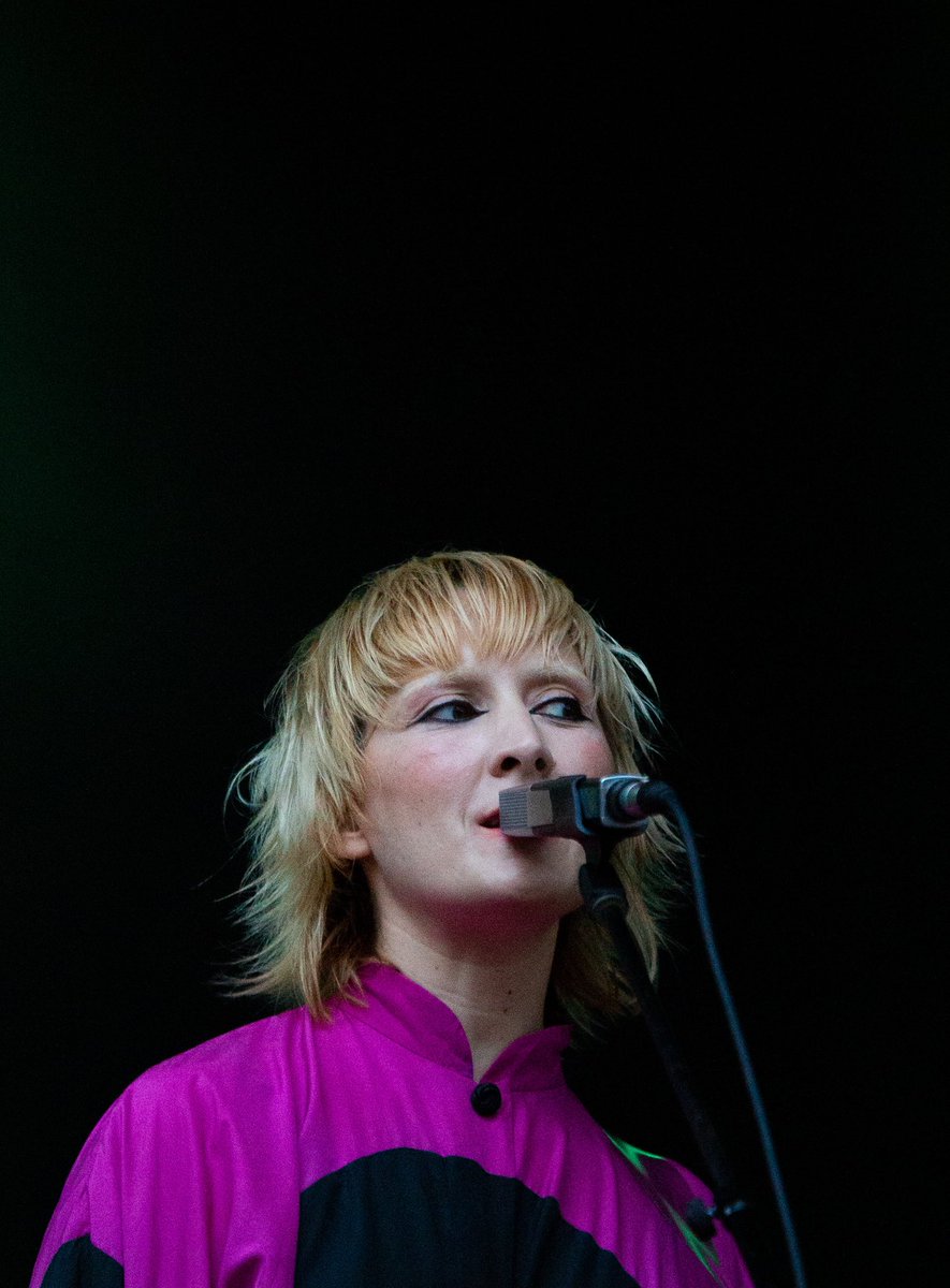 @CateLeBon playing @pitchforkfest shot on behalf of @wzrdchicago @WZRDPlaylist @NEIUIndieNews 

@pitchfork #PitchforkFestival #wzrd #wzrdchicago #chicago