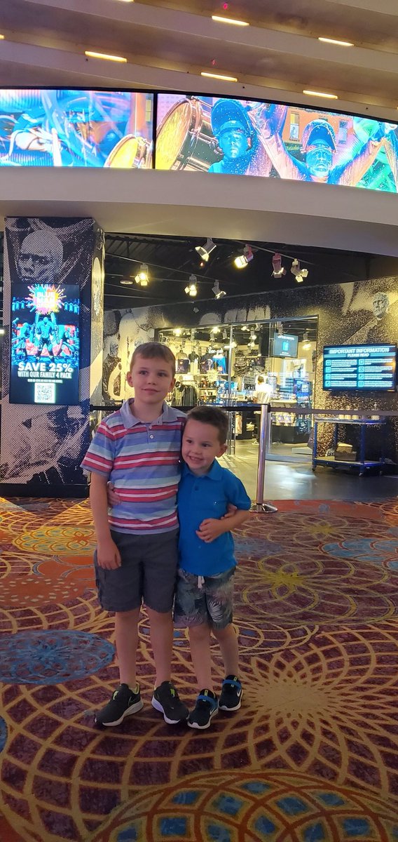 kathleenfraser's tweet photo. @bluemangroup These two became huge Blue Man Group fans after seeing you in the AJR video.  I was glad because I've been a BMG fan forever!! https://t.co/CKwQdmBrUF